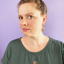 Load image into Gallery viewer, Sweet Leaf Silhouette