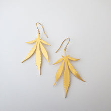 Load image into Gallery viewer, Sweet Leaf Silhouette