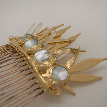Load image into Gallery viewer, Leaf Hair Comb Clip

