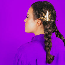 Load image into Gallery viewer, Weed Queen Crown
